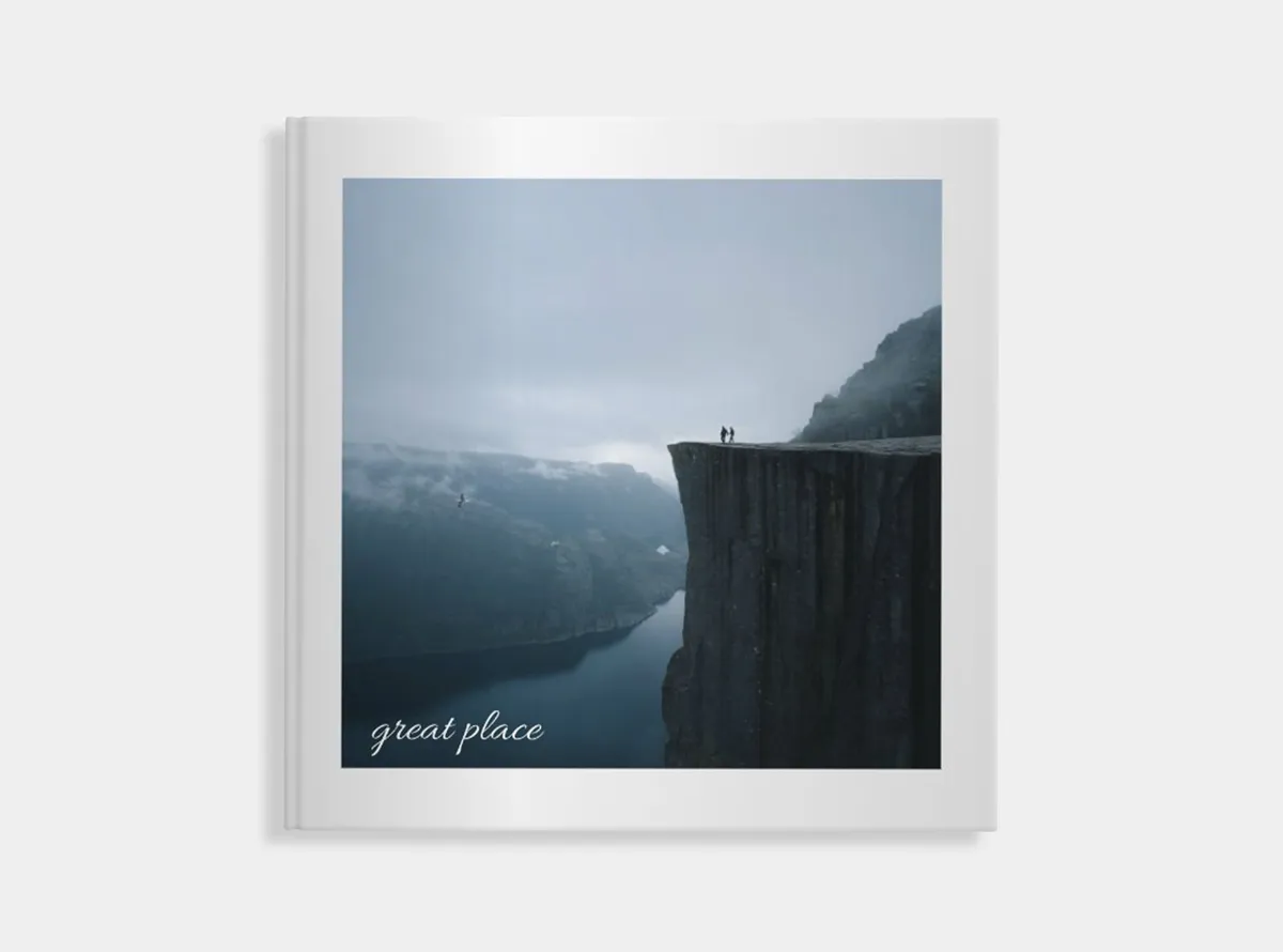 Fotobuch Hardcover quadratisch, das mit myphotobook gestalten wurde
